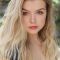 Anna Grace Barlow Picture