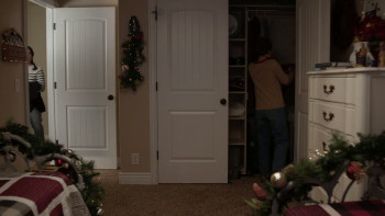 A Christmas of Wonders (2024) download