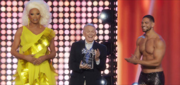 Bob Mackie: Naked Illusion (2024) download