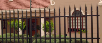 Catching Feelings (2017) download