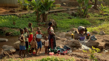 Ebola: The Doctors' Story (2016) download