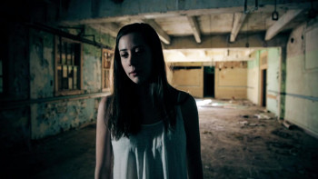 Family Possessions (2016) download