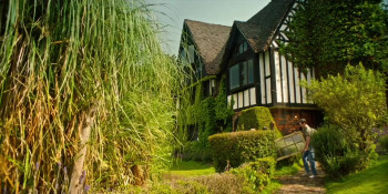 Glitter & Doom (2023) download