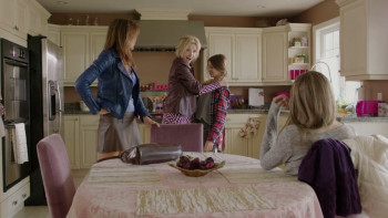 Ice Girls (2016) download