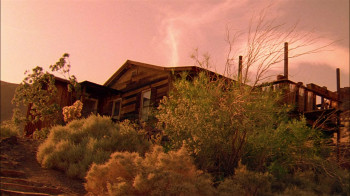 Intermedio (2005) download