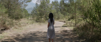 Kupu-Kupu Kertas (2024) download