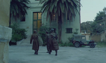 Loufa kai parallagi (1984) download