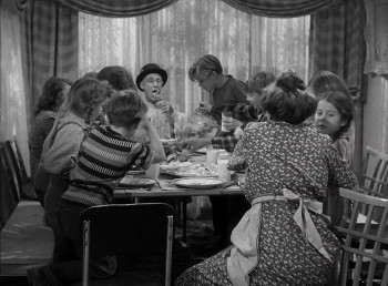 Ma and Pa Kettle Back on the Farm (1951) download
