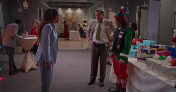 Murderville Who Killed Santa? A Murderville Murder Mystery (2022) download