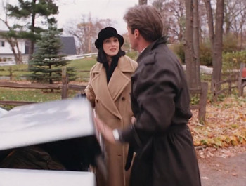 She Led Two Lives (1994) download