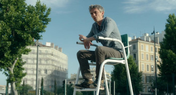 Tant que le soleil frappe (2022) download