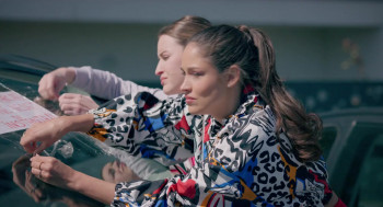 Vecina (2025) download